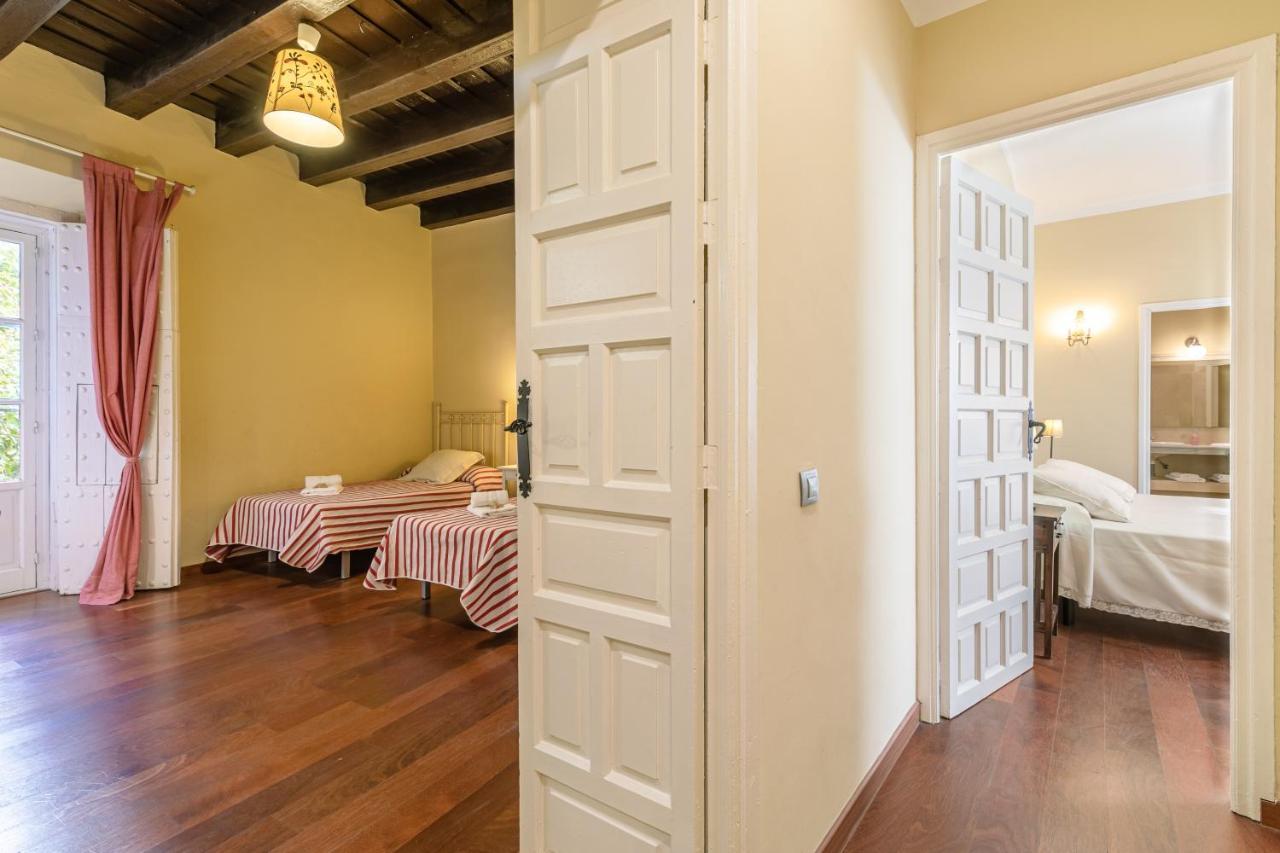 Appartement Aoa Plaza Santa Marta à Séville Extérieur photo